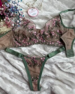 CONJUNTO TUL BORDADO FLORAL VERDE ELEGANTE